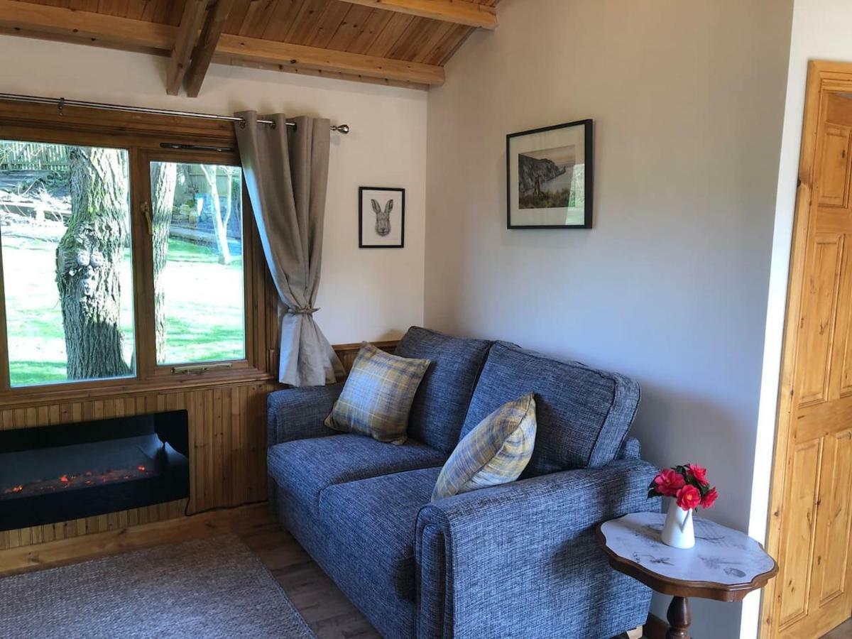 Cosy Dog Friendly Lodge With An Outdoor Bath On The Isle Of Wight Whitwell  Екстер'єр фото